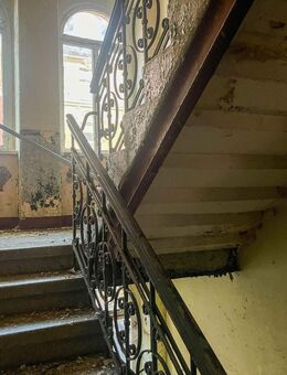 Stadtteilprägendes, großes Eckhaus zur Sanierung - Gera