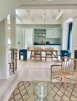 Komplett möblierte wunderschöne 3 Zimmerwohnung, W10.-04, Im DG, 110m² - Hamburg