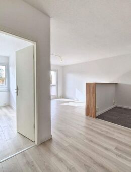 ** 1.000 € Möbelgutschein ** - AB SOFORT - 4-Zimmer-Wohnung zum Verlieben! - Chemnitz