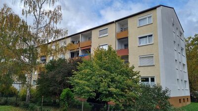 Kleine Wohnung mit Garage und Stellplatz als Renditeobjekt