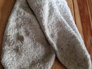 Weiße Kuschelsocken - Frechen