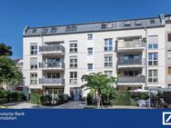 Lichtdurchflutete Familienwohnung mit Sonnenbalkon- KfW-55-Standard (english below) - Berlin