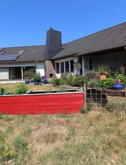 Exzellenter, großzügiger Bungalow mit separater FEWO, Garage, Sauna, Kota und traumhaftem Naturblick - Loxstedt