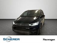 VW Touran, 1.5 TSI MOVE R-Line, Jahr 2022 - Wiesbaden