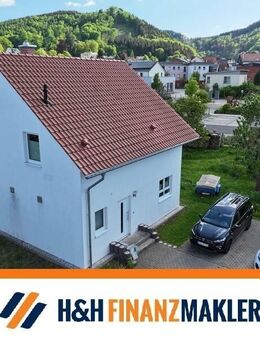 Preisreduzierung: Einfamilienhaus aus 2015 in Friedrichroda mit ca. 110m² Wohnfläche und Südterrasse - Friedrichroda