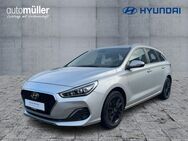Hyundai i30, PREMIUM Kombi FLA KlimaA, Jahr 2019 - Saalfeld (Saale)