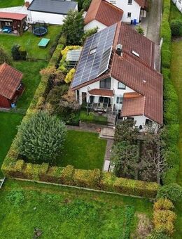 Freistehendes Haus mit Freiraum, Komfort und Gartenidylle in Buchloe. - Buchloe