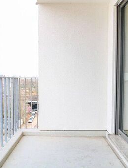 Lichtdurchflutetes Wohnparadies mit Loggia, moderner Einbauküche und zwei Bädern in Toplage - Frankfurt (Main)