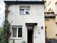 *** Attraktive Maisonette-Wohnung mit Haus-Charme in idyllischer Hinterhoflage von Heidelberg *** - Heidelberg