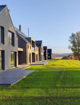 Luxus trifft Nachhaltigkeit - Ferienhaus mit Sauna, Photovoltaik & Terrasse - Bergen (Rügen)