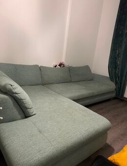 Mint-Farbene Couch dringen abzugeben - Leipzig