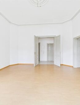 Renovierte, großzügige Wohnung mit Balkon - Mannheim