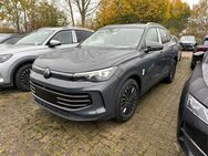 VW Tiguan, Elegance IQ Light ° MASSAGE, Jahr 2024 - Buchholz (Nordheide)