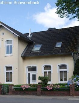Schöne Altbauvilla in zentraler Lage! - Heide