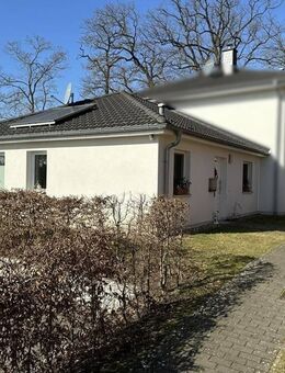 Bungalow in TOP-Lage am Tiefwarensee (ca. 150 m) - Waren (Müritz)