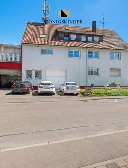 Attraktives Mehrfamilienhaus, zwei großzügigen Wohneinheiten, gewerblichem Bereich, Ausbaupotenzial - Weinstadt