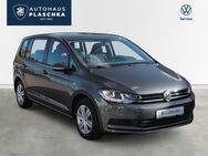 VW Touran, 1.0 TSI Trendline, Jahr 2019 - Amelinghausen