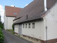 1909 m² Grundstück, derzeit bebaut mit einem 6-Familienhaus mit angrenzender Halle - Würzburg