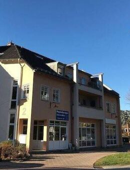 3-Raum-Wohnung im 1. Obergeschoss mit Einbauküche und großem Balkon - Wildenfels