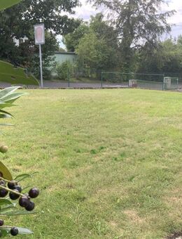 Hochwertig renoviertes Zweifamilienhaus in Weiden Ost - Weiden (Oberpfalz)