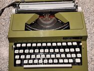Schreibmaschine aus den 80er Jahren - Büdingen
