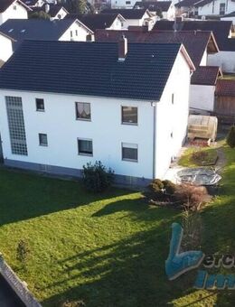 ***Geräumiges Zweifamilienhaus mit herrlichem Garten in Mamming*** - Mamming