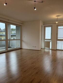 Helle 2-Zimmer-Wohnung mit Balkon und Stellplatz in der Sanderau - Würzburg