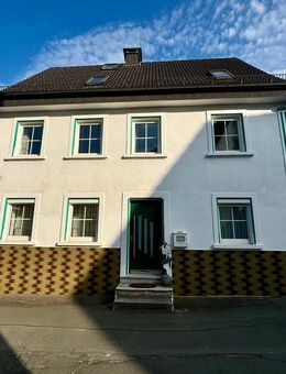 Genießen Sie die Natur! Einfamilienhaus mit Garage im südlichen Frankenwald zwischen Bayreuth und Hof gelegen - Marktleugast