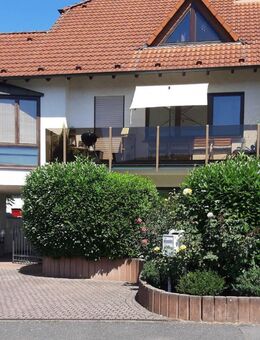 Wohnen wie im eigenen Haus - Maisonetten-Wohnung mit Garten - Goldbach (Bayern)