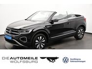 VW T-Roc Cabriolet, 1.5 TSI T-Roc Cabrio Move Stand, Jahr 2023 - Wolfsburg
