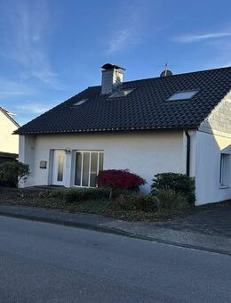 Einfamilienhaus in bester Lage mit Blick ins Lochbachtal! - Solingen (Klingenstadt)