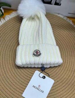 Moncler Mütze - Wesseling Zentrum
