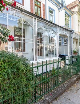 Vis à Vis der Weser, Altbremer-Maisonette mit Traum-Garten. - Bremen
