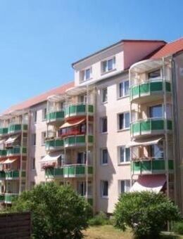 3-Raum-Wohntraum mit Balkon, Küche und Bad mit Tageslicht! - Neustrelitz