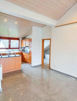 Maisonettwohnung mit Einbauküche und großem Balkon in Rheinstetten-Neuburgweier - Rheinstetten