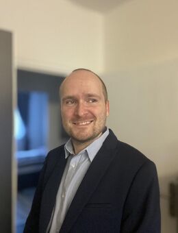 Er sucht Sie (mit Wanderschuhen) - Berlin Marzahn-Hellersdorf