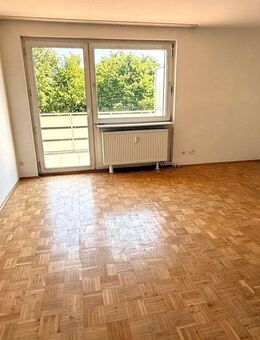 Top 3 Zimmerwohnung mit Balkon, Gästetoilette und grossen Balkon - Essen
