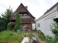 Tornesch - Haus sucht fleißige Hände - großes Grundstück, ruhige Lage - Tornesch