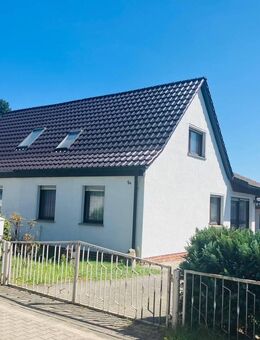 Idyllisch wohnen in Griebo - Doppelhaushälfte mit 2 Garagen und großem Garten - Wittenberg (Lutherstadt)