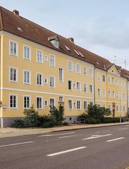 Stadtnahe Wohnung mit Tageslichtbad // EG rechts - Wolfsburg