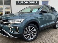 VW T-Roc, 1.5 TSI Move Move, Jahr 2024 - Königsfeld (Schwarzwald)