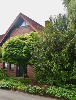 Charmantes Einfamilienhaus mit Doppelgarage in naturnaher Lage in Merzen/ Landkreis Osnabrück - Merzen