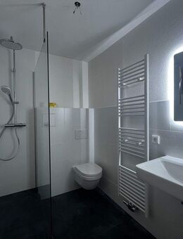 Helle 1-Zimmer-Wohnung mit Balkon & Weitblick ins Grüne - Dietzenbach