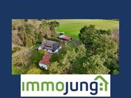Älteres Ein-/ Zweifamilienhaus auf großem Grundstück in Worpswede-Hüttenbusch - Worpswede