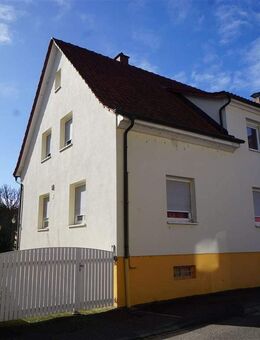 Familienfreundliche DHH in Kehl mit idyllischem Grundstück und praktischem Nebengebäude - Kehl