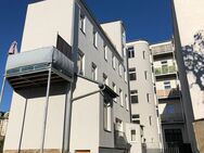 Altbauflair! 3-Raum-Wohnung mit Balkon & Fahrstuhl - Gera