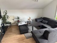 Gemütliche 2 Zimmer-Dachgeschosswohnung mit Balkon in Großkarolinenfeld - Großkarolinenfeld