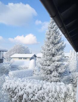 Charmante 2-Zi Wohnung im 1. OG mit Tageslichtbad und Stellplatz - Eschenlohe