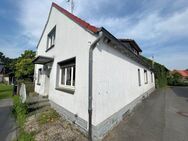 BESICHTIGUNGSSTOP! Sanierungsobjekt in Erwitte-Schmerlecke! Ein-/Zweifamilienhaus mit Garten, Garage und Teilkeller - Erwitte