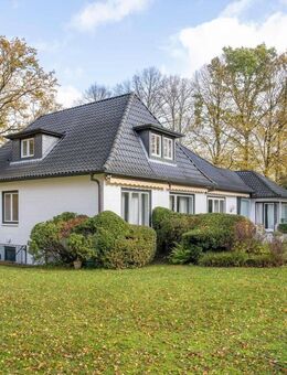 Walmdachbungalow in feiner Villenlage - Wohltorf